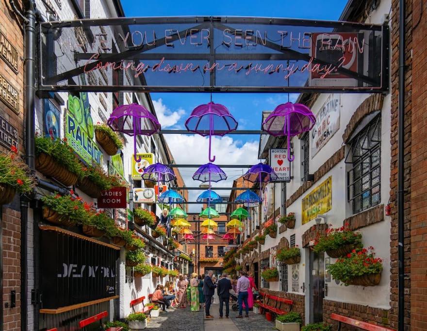 Elegant Belfast City Centre Apt Walk Everywhere Exteriér fotografie